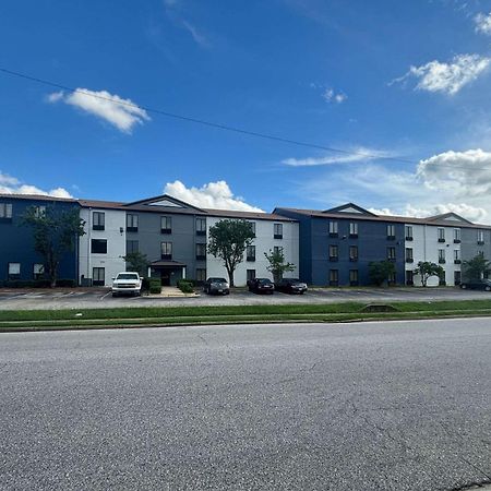 Quality Inn & Suites At Airport Blvd I-65 Mobile Zewnętrze zdjęcie