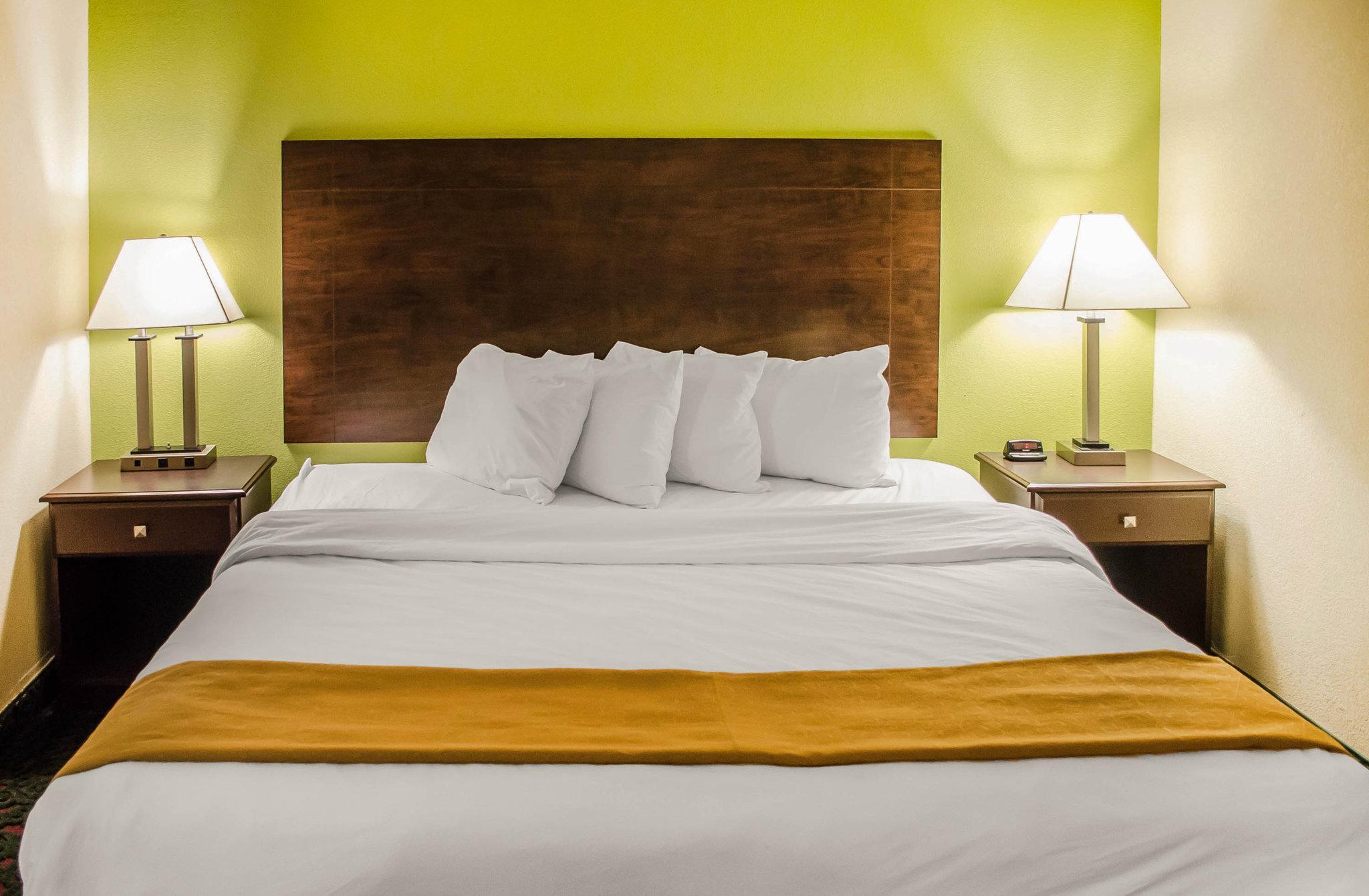 Quality Inn & Suites At Airport Blvd I-65 Mobile Zewnętrze zdjęcie