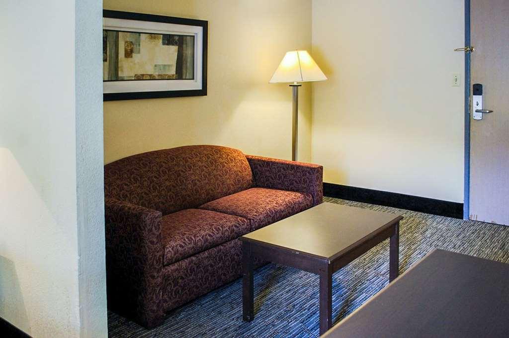 Quality Inn & Suites At Airport Blvd I-65 Mobile Pokój zdjęcie
