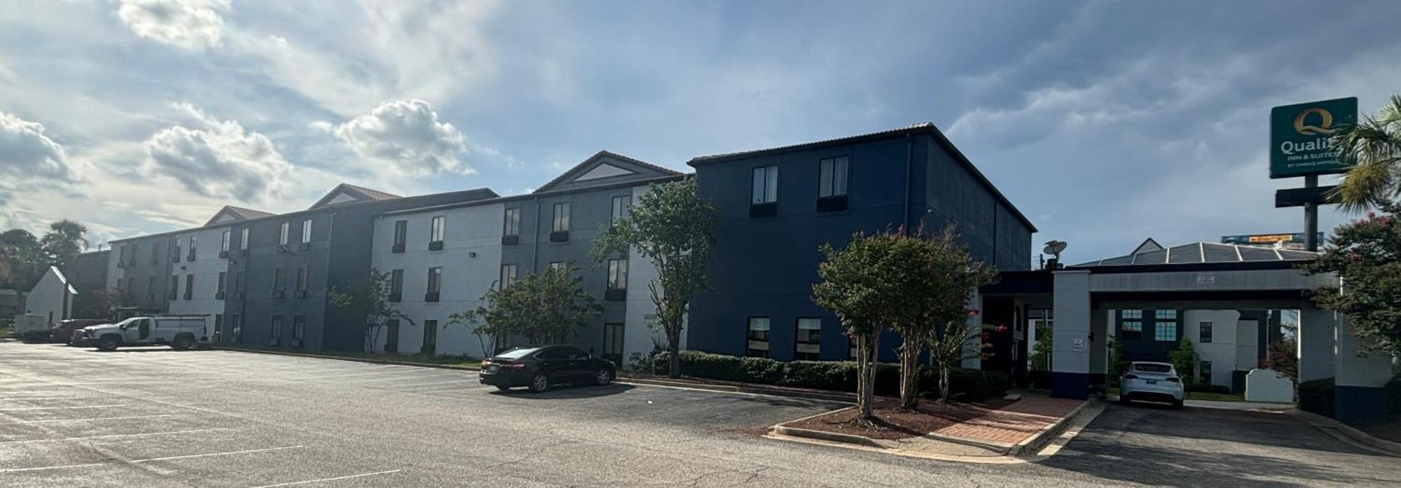 Quality Inn & Suites At Airport Blvd I-65 Mobile Zewnętrze zdjęcie