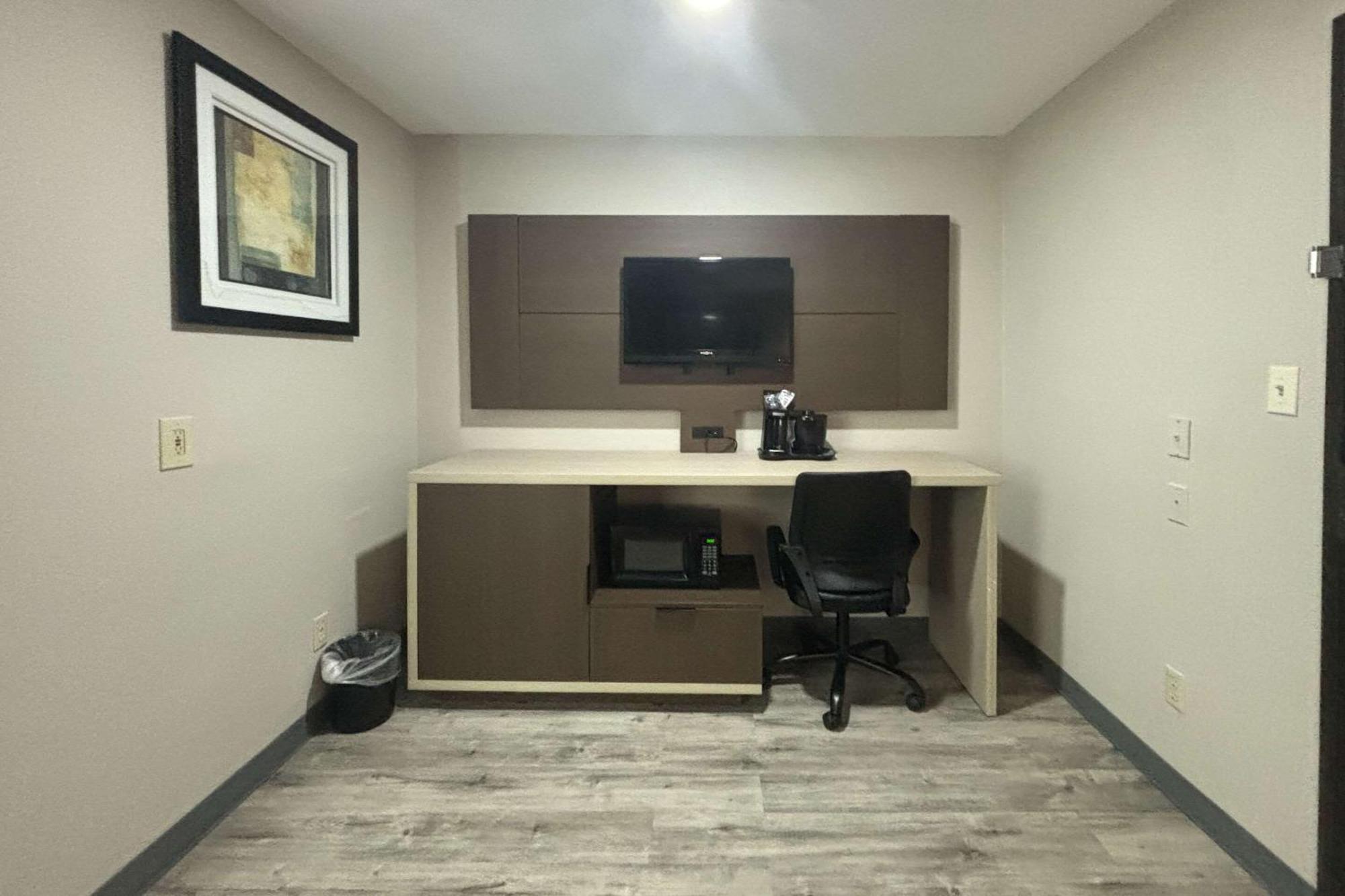 Quality Inn & Suites At Airport Blvd I-65 Mobile Zewnętrze zdjęcie