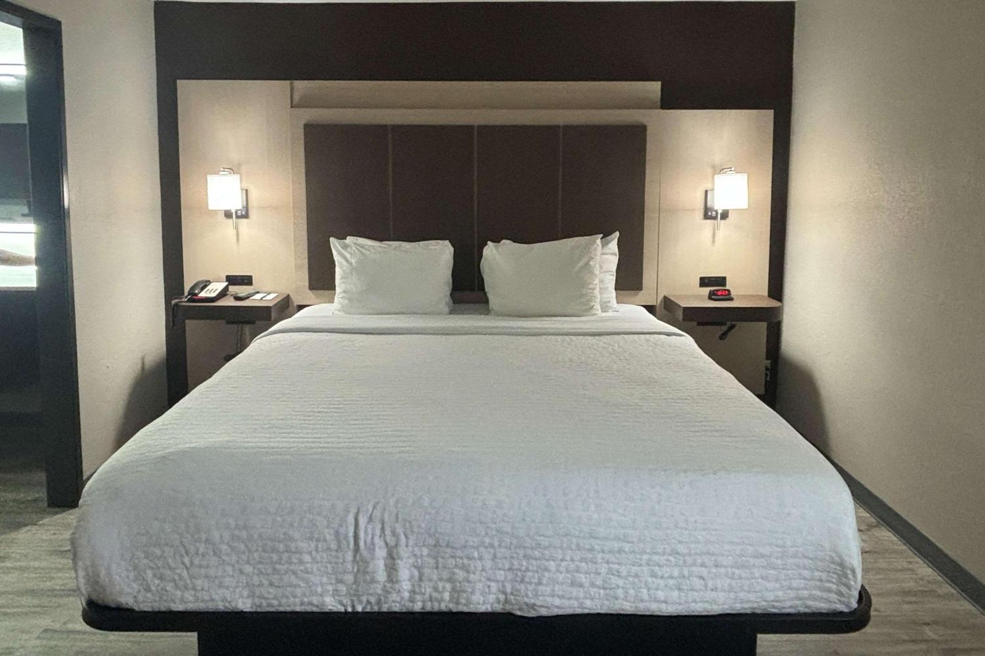 Quality Inn & Suites At Airport Blvd I-65 Mobile Zewnętrze zdjęcie