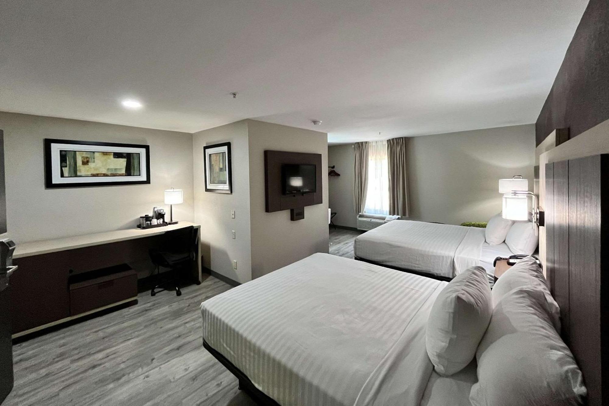 Quality Inn & Suites At Airport Blvd I-65 Mobile Zewnętrze zdjęcie