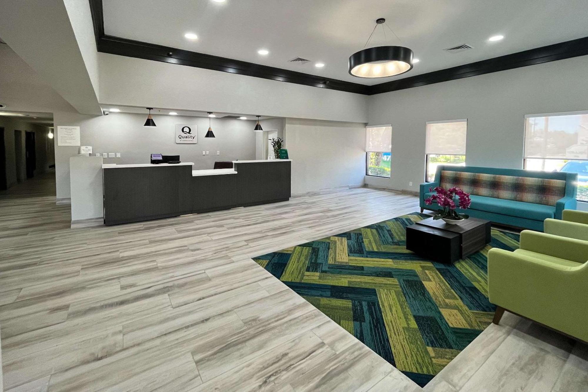 Quality Inn & Suites At Airport Blvd I-65 Mobile Zewnętrze zdjęcie